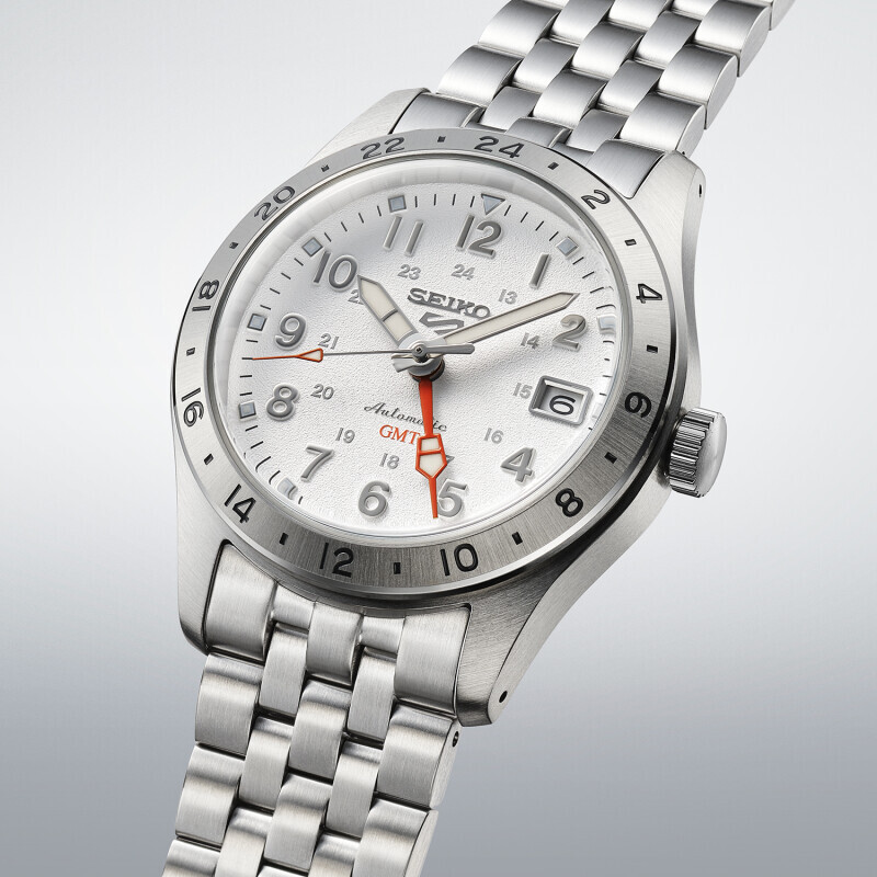 Seiko 5 Sports Field GMT Automatik 39 mm